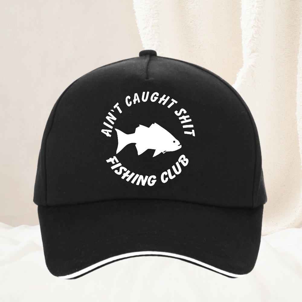 Aint Caught Fishing Club funny - Outdoor Adventure Club recensione e prezzo
