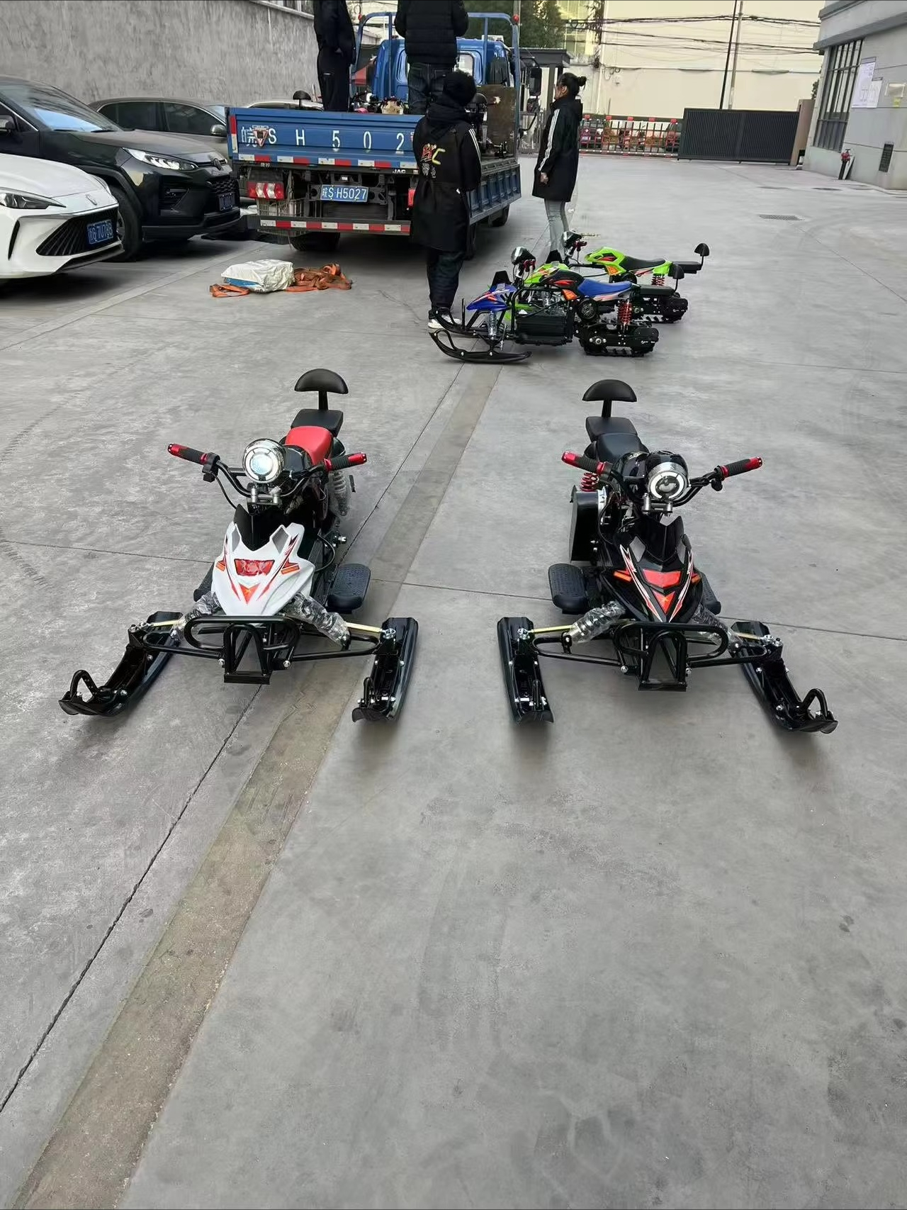 500W Electric Snowmobile for O - Outdoor Adventures recensione e prezzo